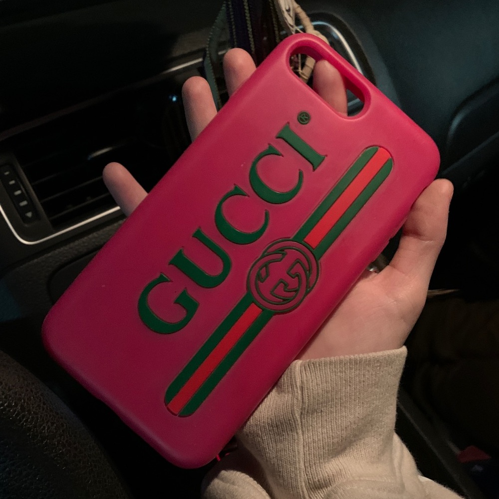 **SOLD** Gucci Pink Vintage Logo iPhone 7+ Case